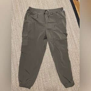 Good American Nylon Cargo Pants Mocha NWT